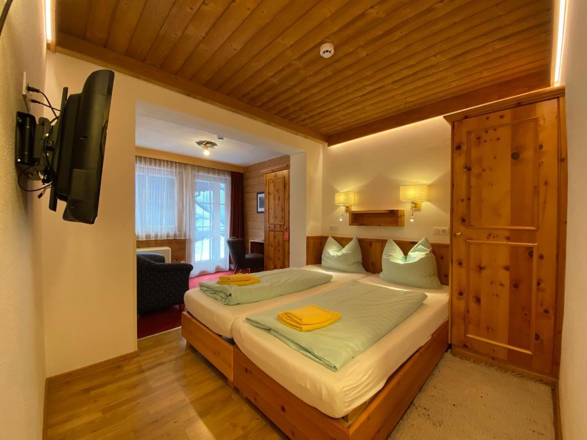 Hotel Mitterhof ゲルロス エクステリア 写真