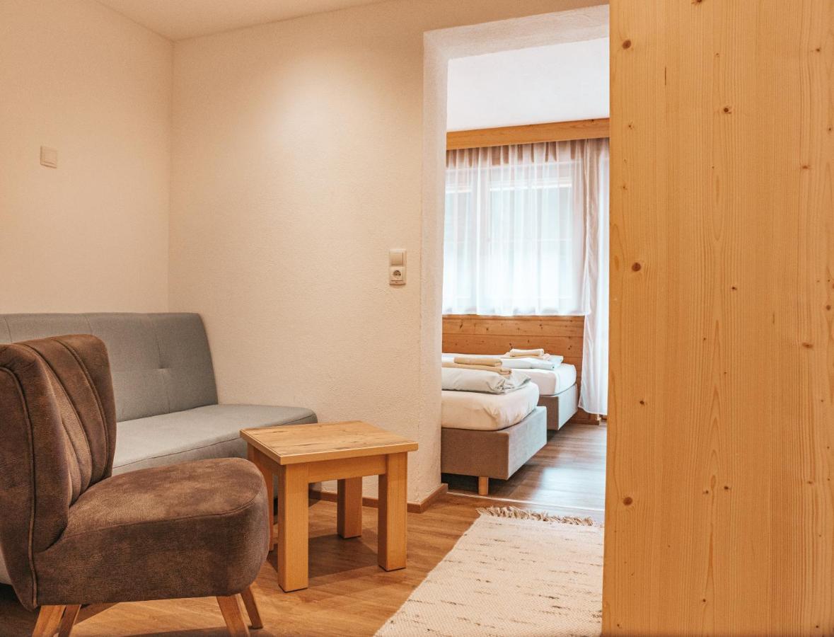 Hotel Mitterhof ゲルロス エクステリア 写真