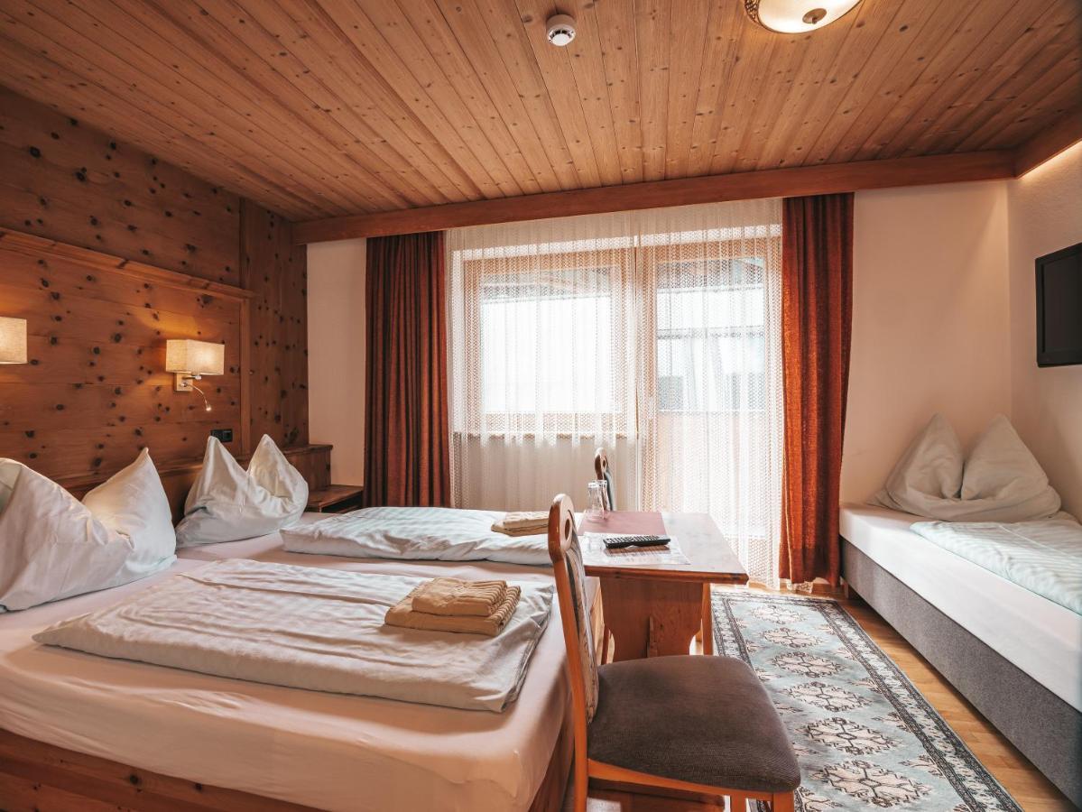 Hotel Mitterhof ゲルロス エクステリア 写真