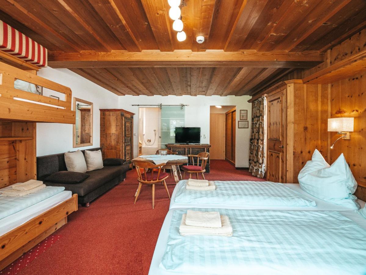 Hotel Mitterhof ゲルロス エクステリア 写真