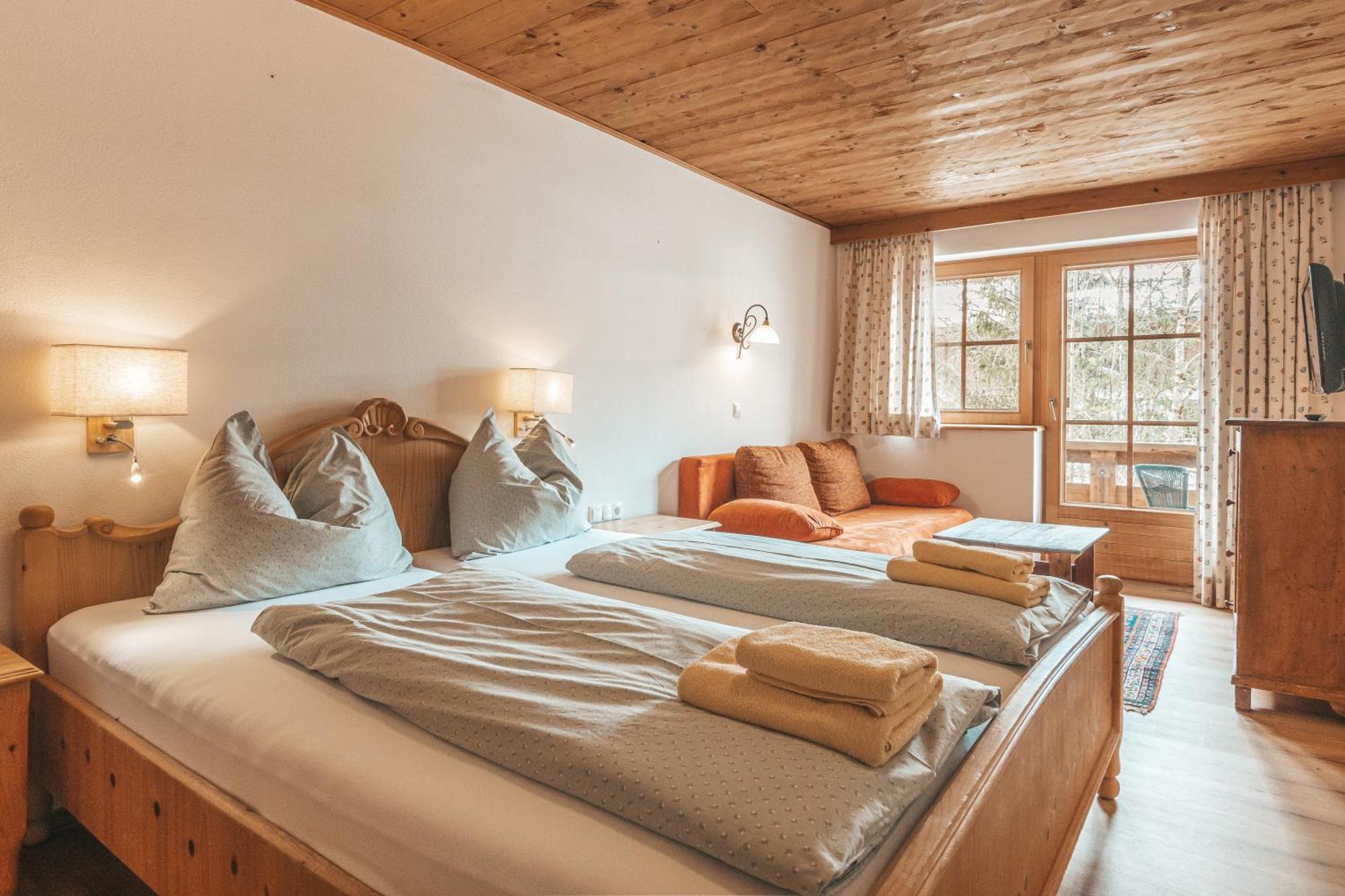 Hotel Mitterhof ゲルロス エクステリア 写真