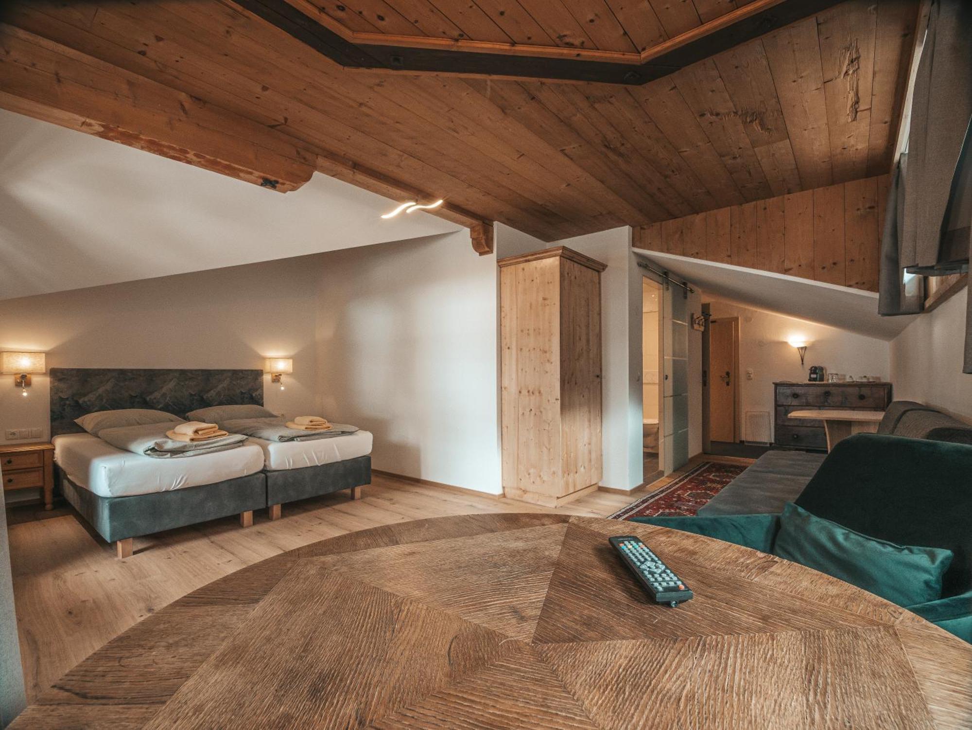Hotel Mitterhof ゲルロス エクステリア 写真