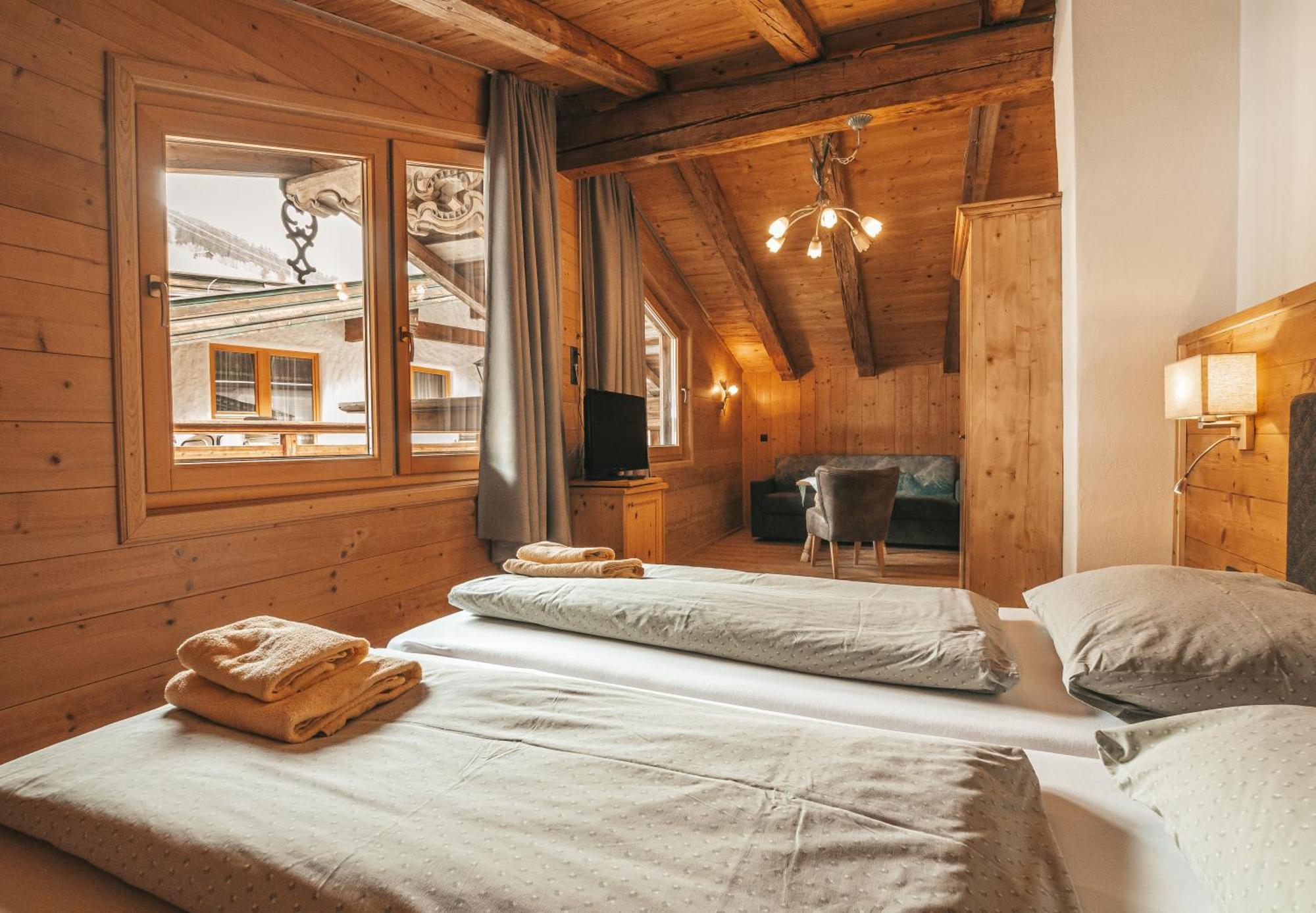 Hotel Mitterhof ゲルロス エクステリア 写真