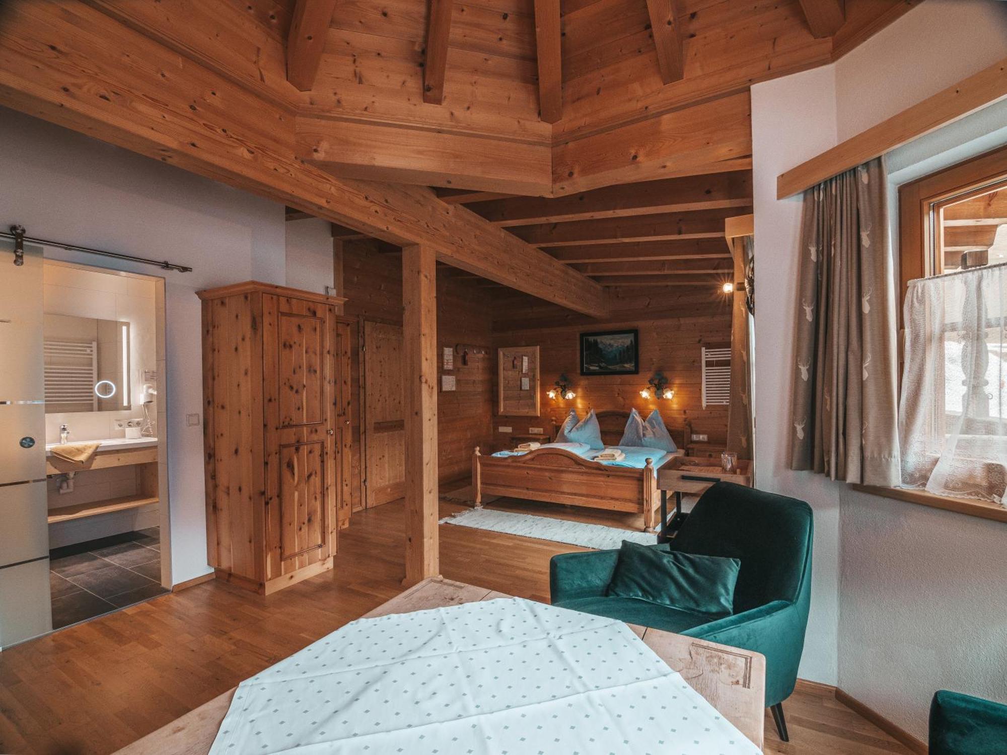 Hotel Mitterhof ゲルロス エクステリア 写真