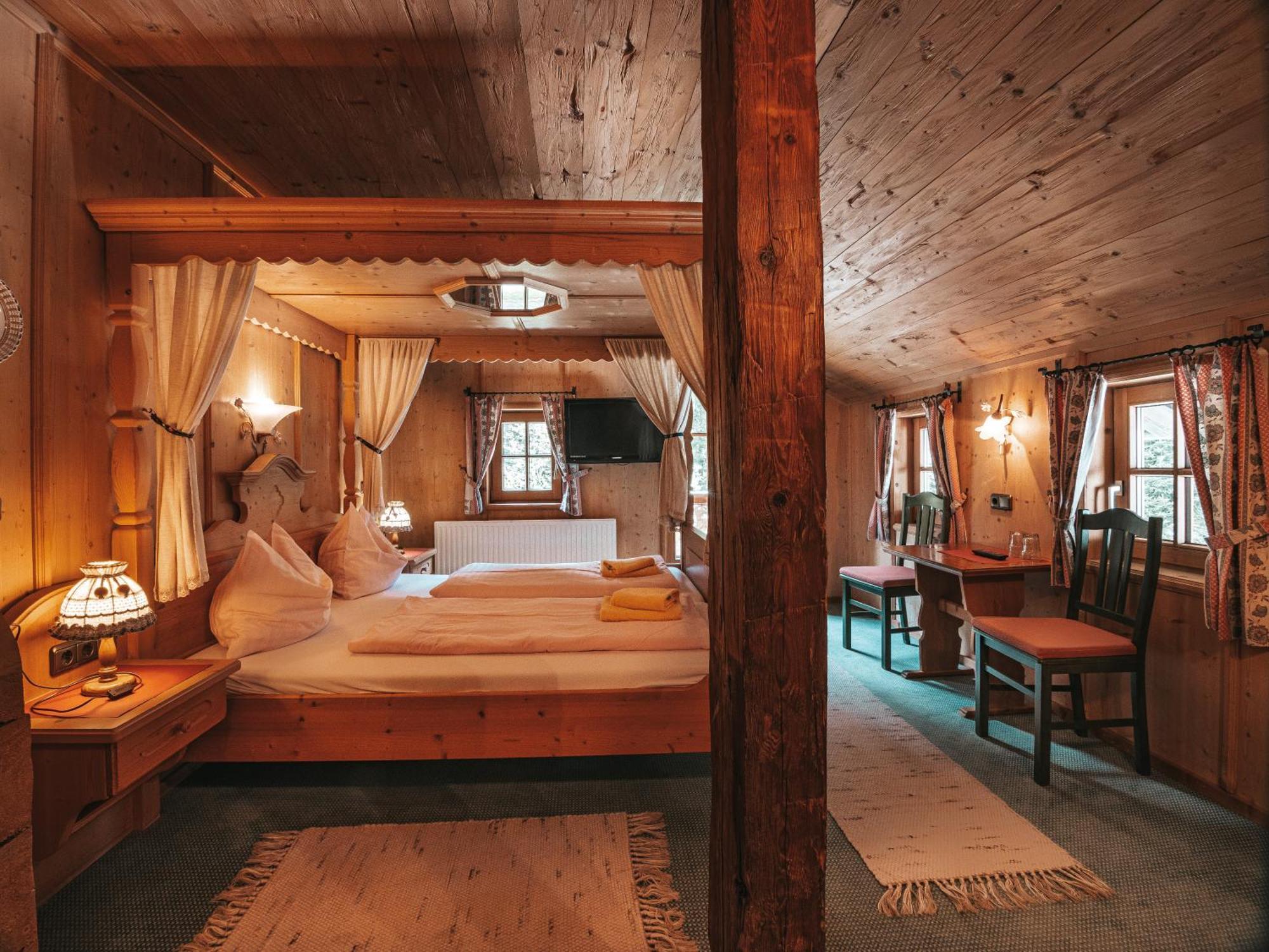 Hotel Mitterhof ゲルロス エクステリア 写真